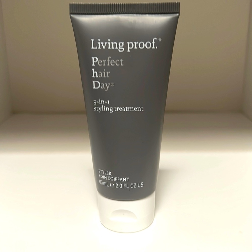 NEW Living Proof Perfect Hair Day Styler